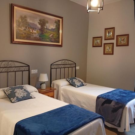 Hospedaje Don Pelayo Хихон Екстериор снимка