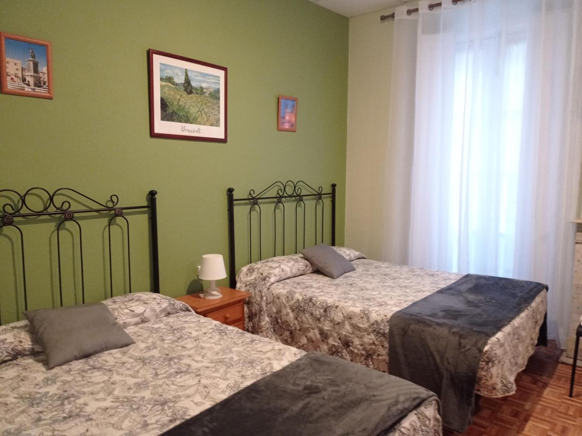 Hospedaje Don Pelayo Хихон Стая снимка