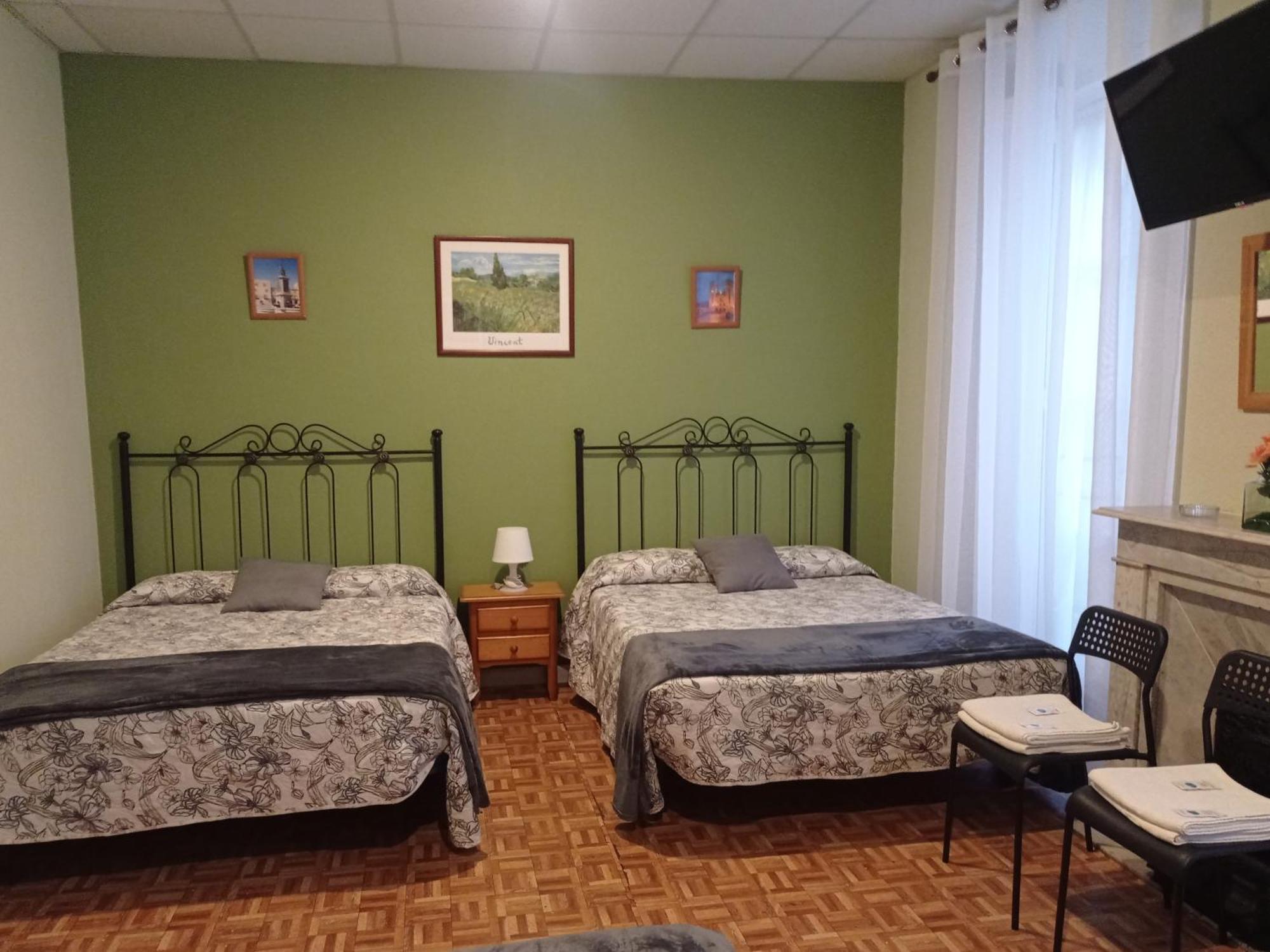 Hospedaje Don Pelayo Хихон Стая снимка